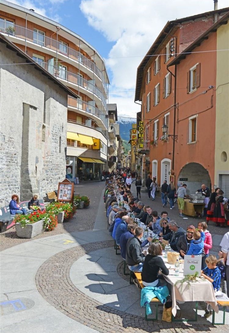 Record di prano con pizzoccheri a Bormio in centro